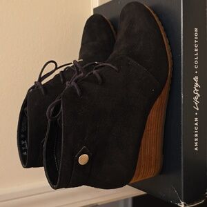 Dr Scholl's Chic Black Suede Ankle Booties with Wedge Heel (GUC)